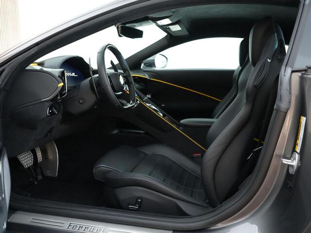Ferrari Roma 3.9 V8 HELE 620pk |Grigio Ferro|Daytona Seats|carbon LED stuur|carbon front spoiler|carbon diffuser|carbon underdoor|22" Novitec NF11|MagneRide|Scuderia shields|ventilated electric seats|Surround View|High Power Hi-Fi|