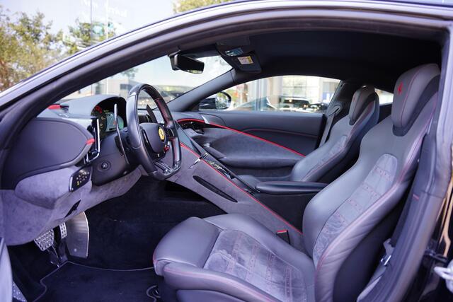 Ferrari Roma 3.9 V8 HELE / Passenger Display / Carbon / Apple Carplay
