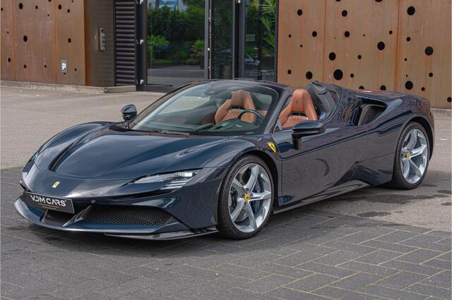 Ferrari SF90 Spider 4.0 V8 | CARBON (12x) | CarPlay | Lift | AFS | Two-Tone |WARRANTY2028