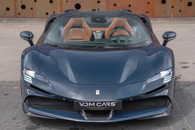 Ferrari SF90 Spider 4.0 V8 | CARBON (12x) | CarPlay | Lift | AFS | Two-Tone |WARRANTY2028