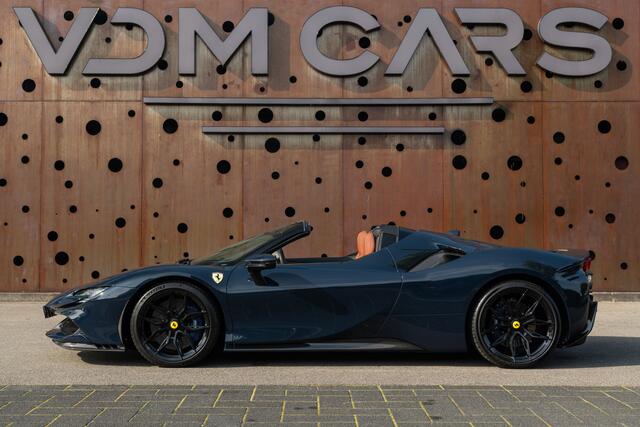 Ferrari SF90 Spider 4.0 V8 | CARBON (12x) | CarPlay | Lift | AFS | Two-Tone | NOVITEC WARRANTY2028