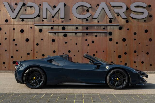 Ferrari SF90 Spider 4.0 V8 | CARBON (12x) | CarPlay | Lift | AFS | Two-Tone | NOVITEC WARRANTY2028