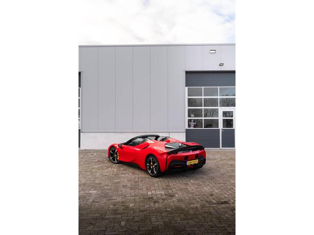 Ferrari SF90 Spider 4.0 V8 Assetto Fiorano *NL auto*