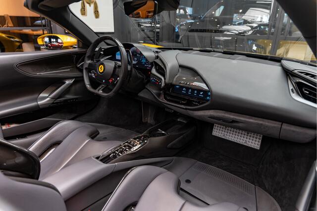 Ferrari SF90 Spider Full Carbon 4.0 V8 Carbon Seats
