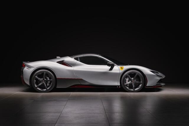 Ferrari SF90 Spider 4.0 V8 Tailor Made – foto 2