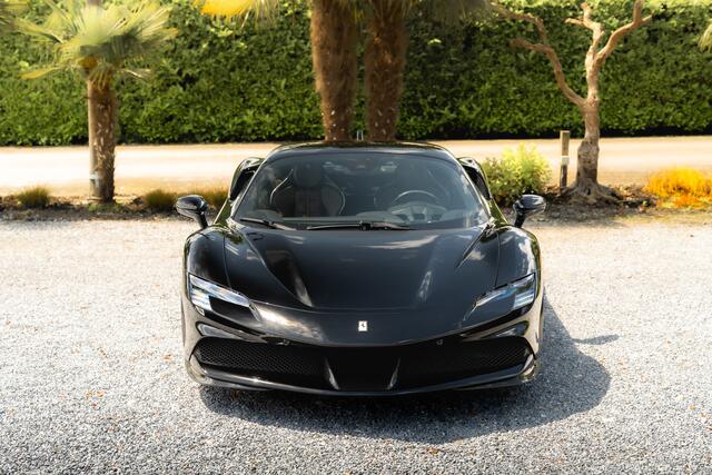 Ferrari SF90 Stradale 4.0 V8 | Assetto Fiorano | Daytona Racing seats |
