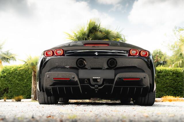 Ferrari SF90 Stradale 4.0 V8 | Assetto Fiorano | Daytona Racing seats |