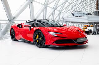 ferrari-sf90-stradale-4.0-v8--asse