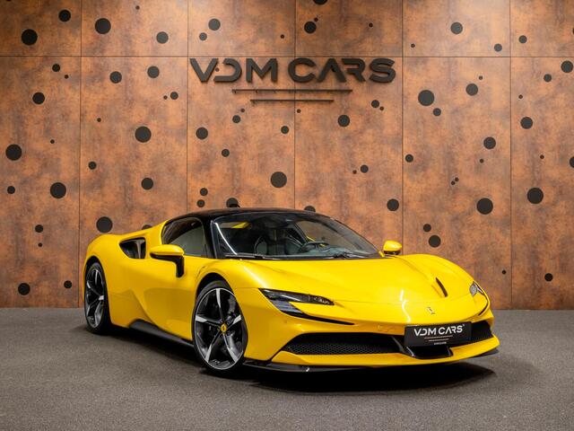 Ferrari SF90 Stradale 4.0 V8 | Lift | Carbon | Racing Seats | Giallo Triplo Strato |