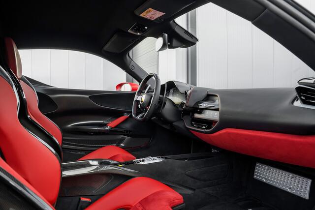 Ferrari SF90 Stradale - Assetto Fiorano - Rosso Corsa - Full Carbon