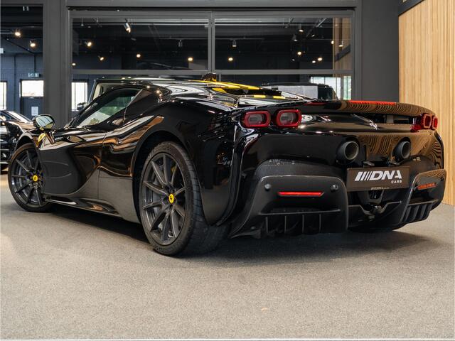 Ferrari SF90 Stradale Full Carbon Lift 4.0 V8 Stradale Carbon Racing Seats