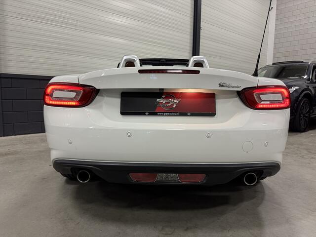 Fiat 124 Spider 1.4 MultiAir Turbo Lusso LED/LEER/BOSE/CAMERA/17"LMV/KEYLESS/ARTIC-WHITE/VOLLEDIG FIAT DEALER HISTORIE, RECENT OH BEURT GEHAD INCL DISTR. RIEM VERVANGEN