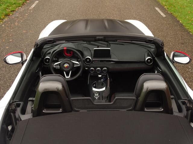 Fiat 124 Spider 1.4 MultiAir Turbo Abarth | Carplay | Uniek netjes | 2e Eig.