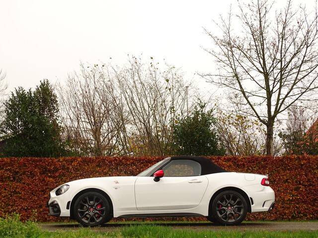 Fiat 124 Spider 1.4 MultiAir Turbo Abarth | Carplay | Uniek netjes | 2e Eig.