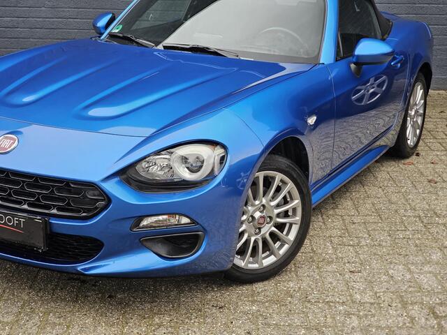 Fiat 124 Spider 1.4 MultiAir Turbo SPORT / AZURO ITALIA /