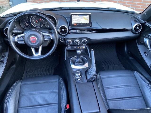 Fiat 124 Spider 1.4 M-AIR T LUSSO NAV CAMERA CRUISE LEER STOELVW DAB XENON LMV B