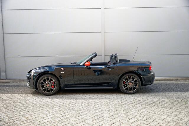 Fiat 124 Spider 1.4 MultiAir Turbo Abarth Apple CarPlay, Unieke auto.