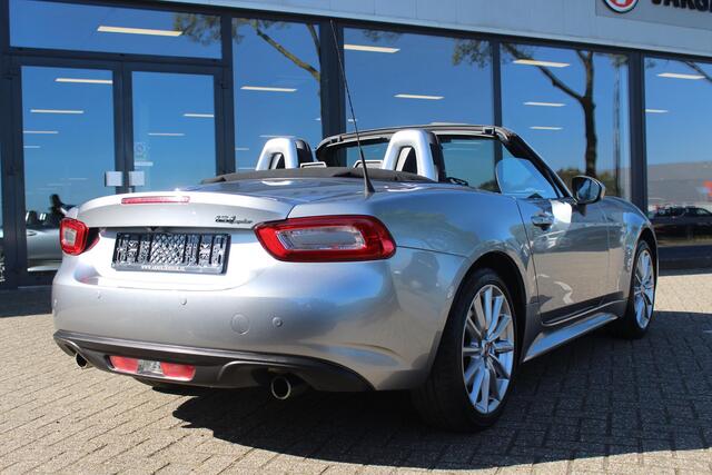 Fiat 124 Spider 1.4 MultiAir Turbo Lusso AUTOMAAT