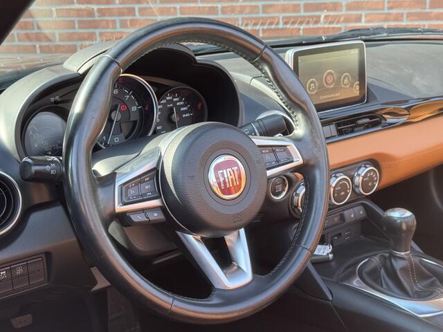 Fiat 124 Spider 1.4 M-Air T Lusso CLIMA CRUISE LEER PDC STOELVW LMV