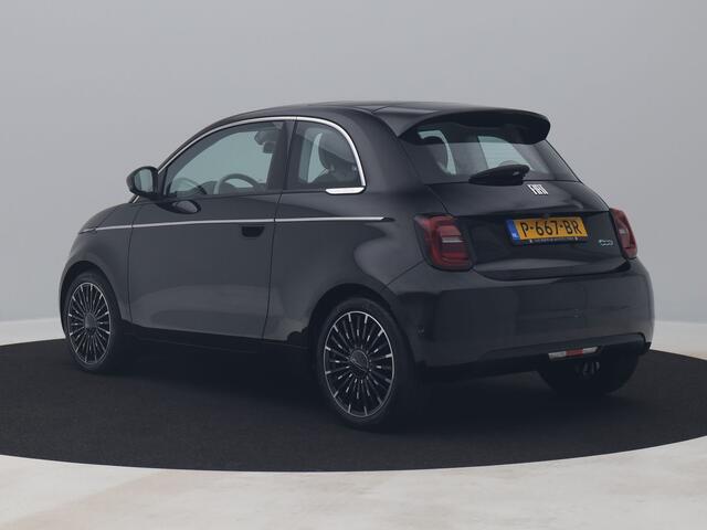 Fiat 500 La Prima 42 kWh | PANO | CAMERA | ADAPTIVE | KEYLESS