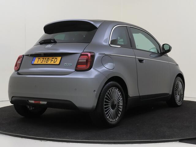 Fiat 500 Urban 42 kWh | Camera | Chrome Pakket | Dode hoekbewaking | Velgen |
