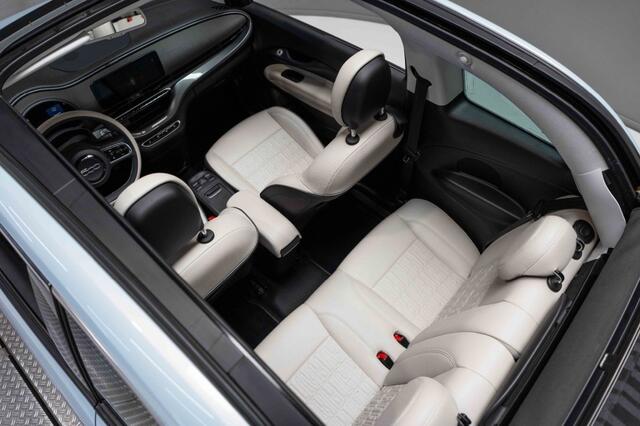 Fiat 500 LA PRIMA 42 KWH, Apple Carplay, Leder, Stoelverw, Camera