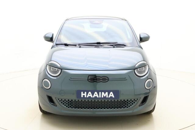Fiat 500 Giorgio Armani Edition 42 kWh | Lederen bekleding | Panoramadak | Keyless | Lichtmetalen velgen | LED verlichting | Exclusieve uitvoering!