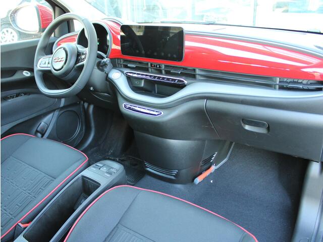 Fiat 500 RED 24 kWh VOORRAAD KORTING