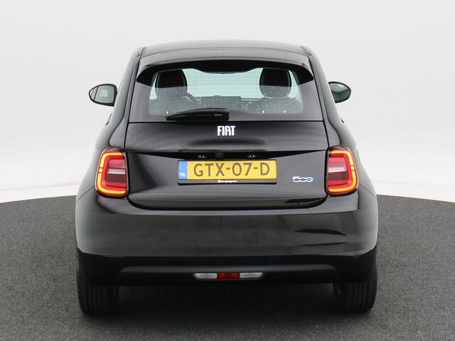 Fiat 500 RED 42 kWh | Cruise Control | Climate Control | Bluetooth | Navigatie | Camera | 25.396 Km!!