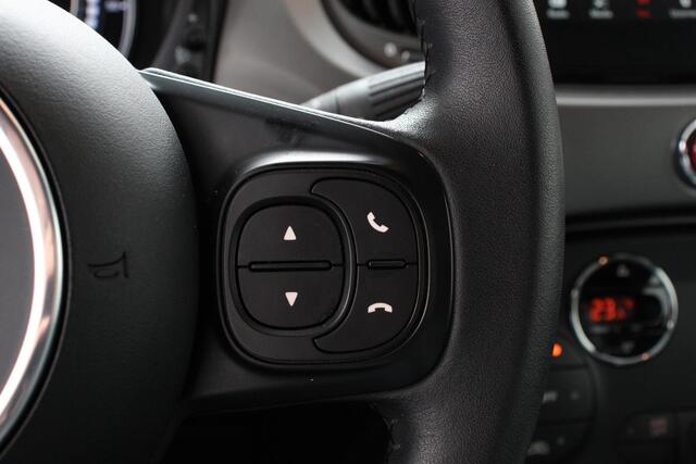 Fiat 500 1.2 Sport | Navigatie | Climate control | Bluetooth | Cruise control | DAB | Sportstoelen | Lichtmetalen velgen