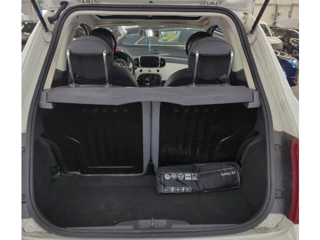 Fiat 500 0.9 TwinAir Turbo 81PK Lounge / Panoramadak / Parkeersensoren / Airco / LmVelgen / Bluetooth en multimedia-aansluiting .