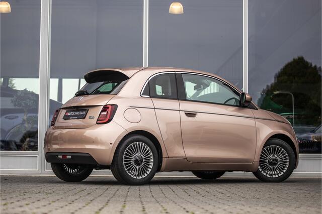 Fiat 500 3+1 42 kWh NIEUW! | Camera | Keyless | Stoelverw.