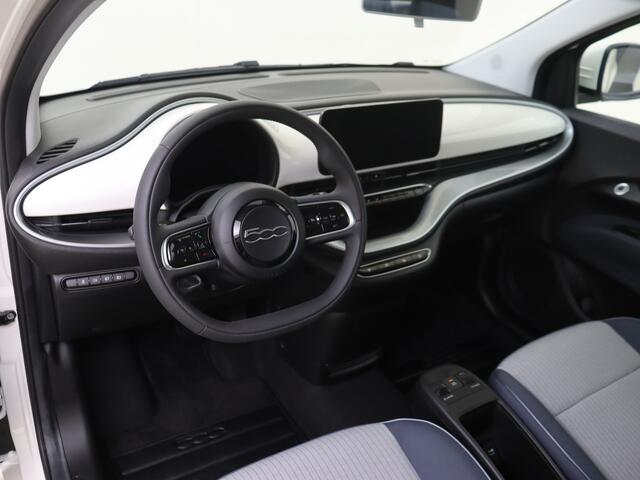 Fiat 500 Icon 42 kWh | Navigatie | Cruise control | Velgen |