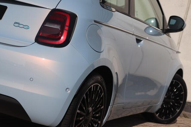 Fiat 500 La Prima 42 kWh | Technology | Winter | BTW | 17"