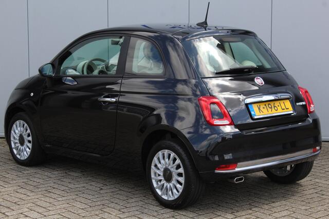 Fiat 500 1.0-70pk Mild-Hybrid "Lounge". Erg mooie Fiat 500 in de luxe "Lounge" uitvoering. Volautm. airco, cruise control, Apple Carplay/Android auto, LM wielen, DAB radio, USB aansluiting, navigatie, telefoonvoorbereiding etc.