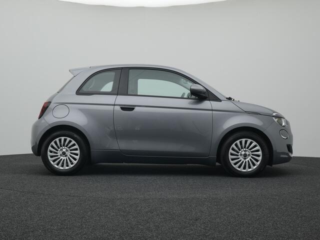 Fiat 500 Action 24 kWh Lage km stand!