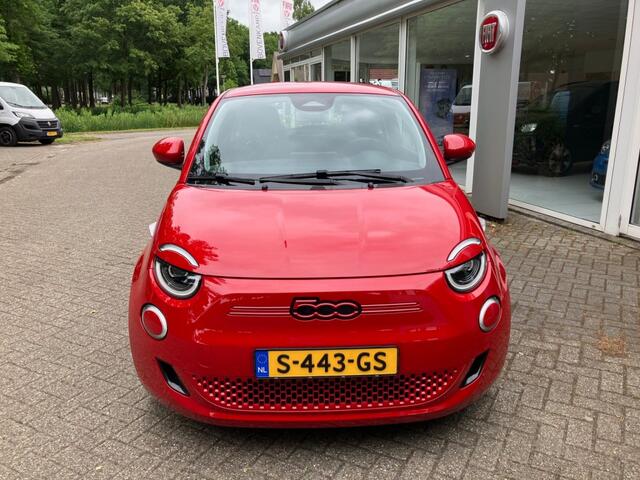 Fiat 500 Red 42 kWh