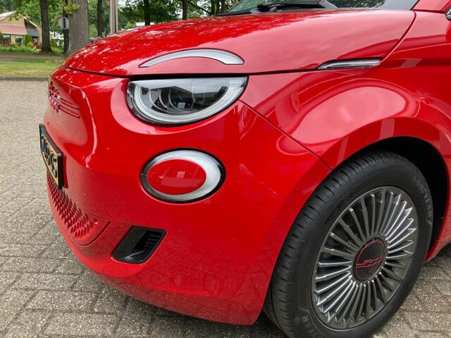 Fiat 500 Red 42 kWh