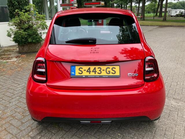 Fiat 500 Red 42 kWh