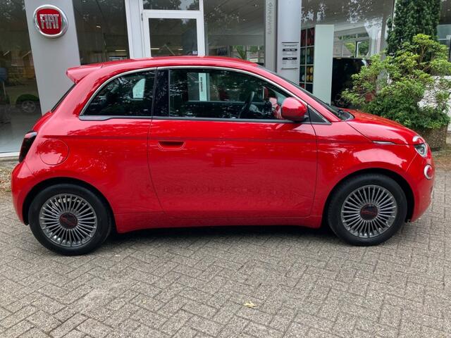 Fiat 500 Red 42 kWh