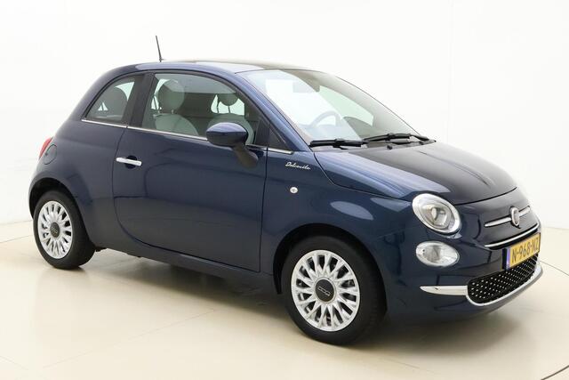 Fiat 500 1.0 Hybrid Dolcevita | Climate control | Panoramadak | Lichtmetalen velgen | Navigatie via Carplay | Cruise control | Bluetooth | Parkeersensoren achter