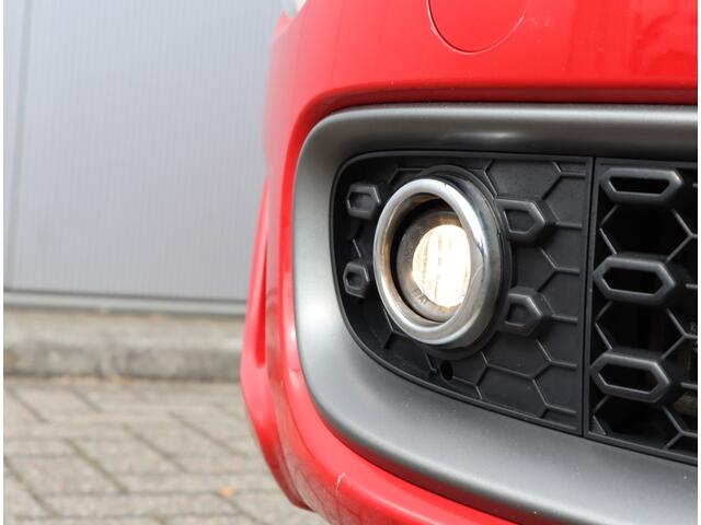 Fiat 500 0.9 TwinAir Turbo Sport | Navigatie | BOVAG-garantie | Getint glas | NAP