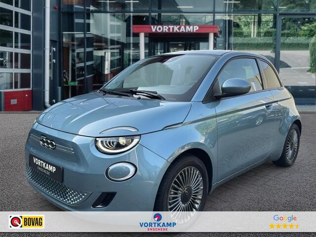 Fiat 500 500e 42 kWh ICON NAVIGATIE/CAMERA/CARPLAY/STOELVERWARMING