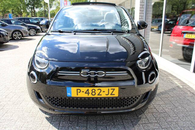 Fiat 500 Cabrio Icon Automaat 42 kWh Navi/Clima/Trekhaak /LMV 16"/Cruise/ NL Auto