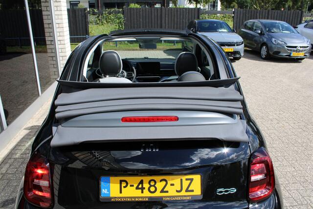 Fiat 500 Cabrio Icon Automaat 42 kWh Navi/Clima/Trekhaak /LMV 16"/Cruise/ NL Auto