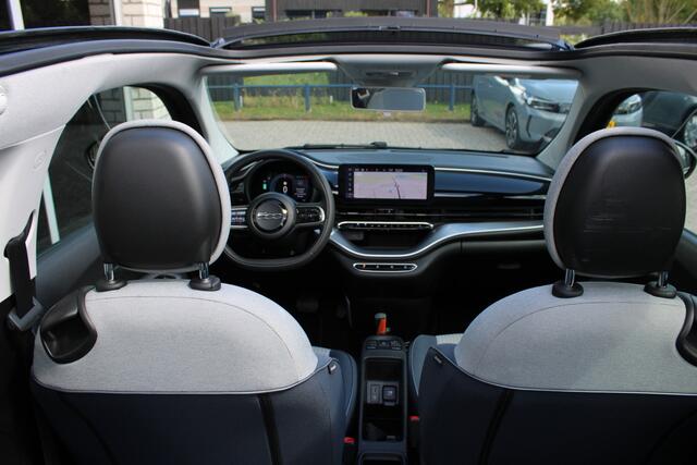 Fiat 500 Cabrio Icon Automaat 42 kWh Navi/Clima/Trekhaak /LMV 16"/Cruise/ NL Auto
