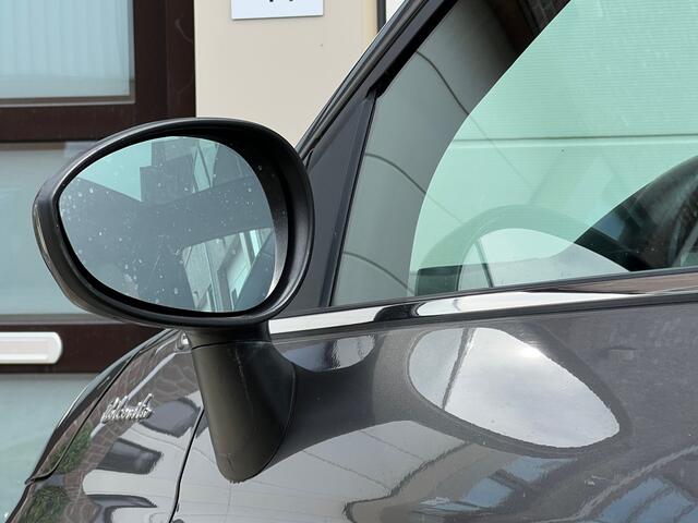 Fiat 500 1.0 Hybrid Dolcevita Airco / Panoramadak / Apple Carplay / Leder Int / 15" LM Velgen / Park Sensors / 1e Eigenaar!