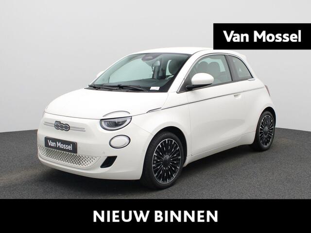 Fiat 500 La Prima 42 kWh | Stoelverwarming | Leder | Camera | Apple Carplay / Android Auto