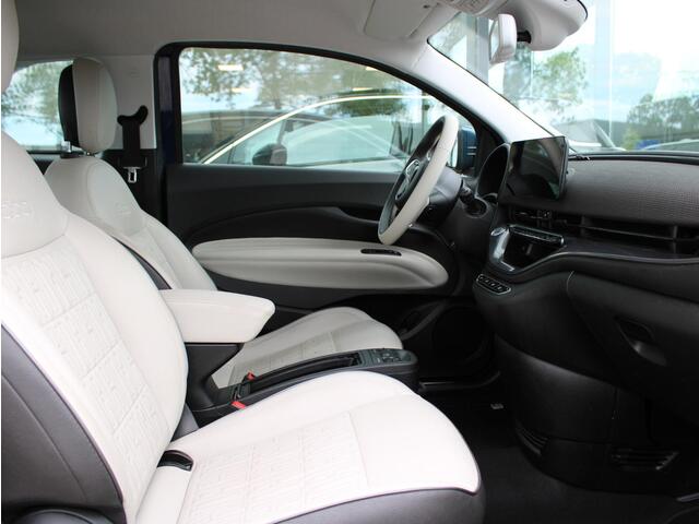 Fiat 500 3+1 La Prima 42 kWh | Navi / Carplay / Leder