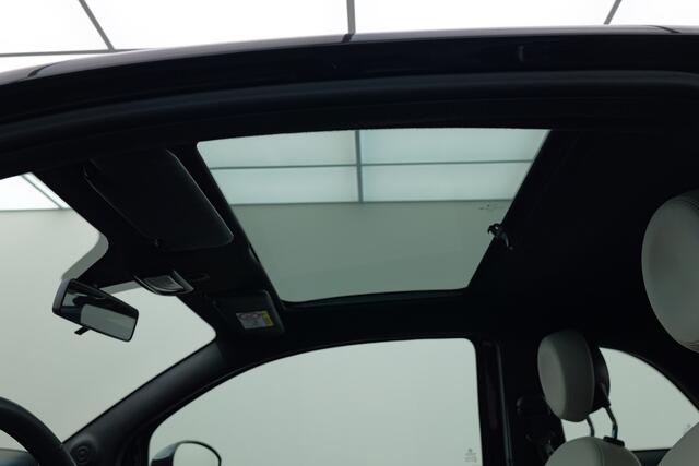 Fiat 500 1.0 Hybrid Dolce Vita | Panodak | Licht metaal | BTW Auto!